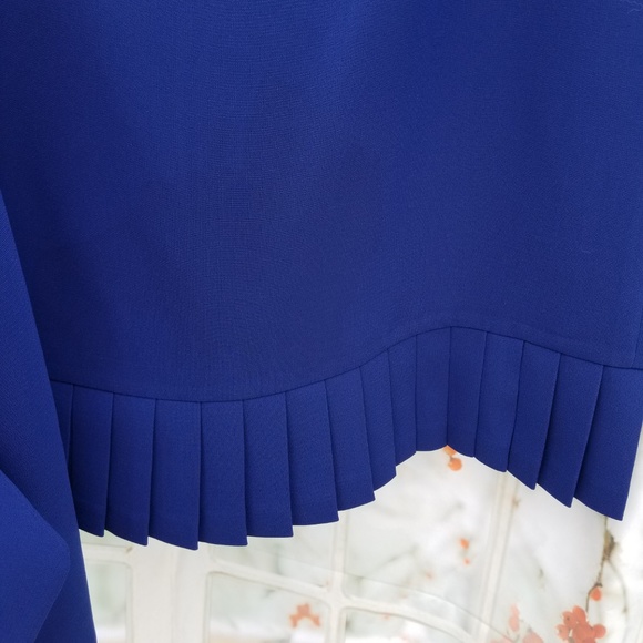 Stresa ASL Beautiful Blue Skirt Suit - Picture 4 of 4